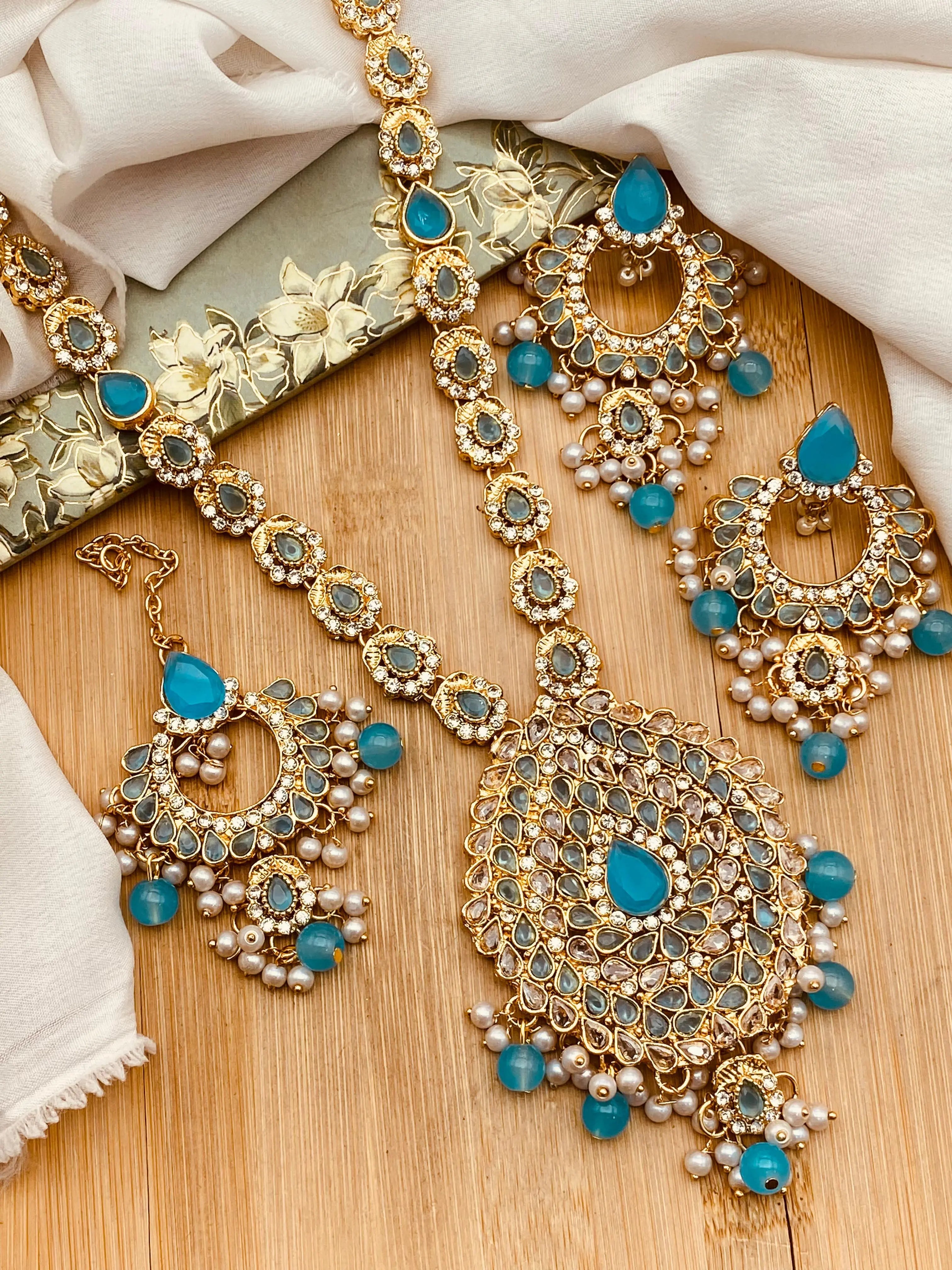 Aqua Mala Set with Hoops & Tika -2266