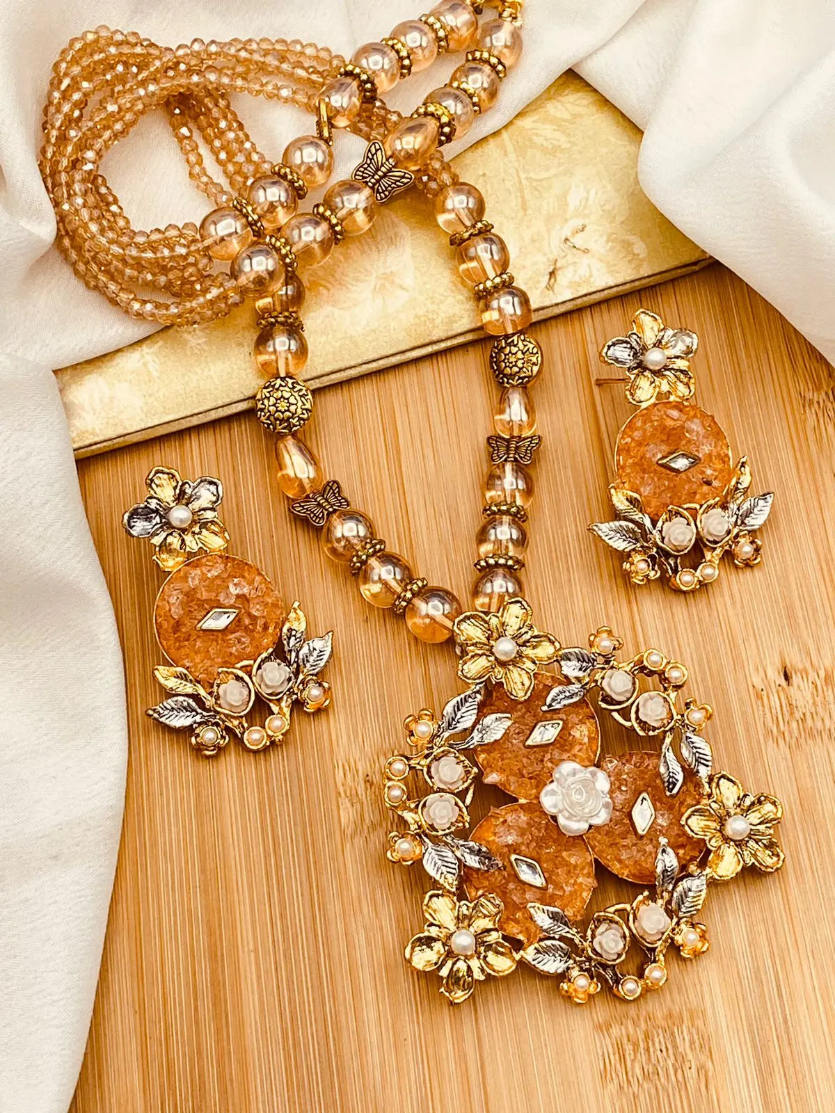 Crush stones flower Hand made Mala set NJ-1601