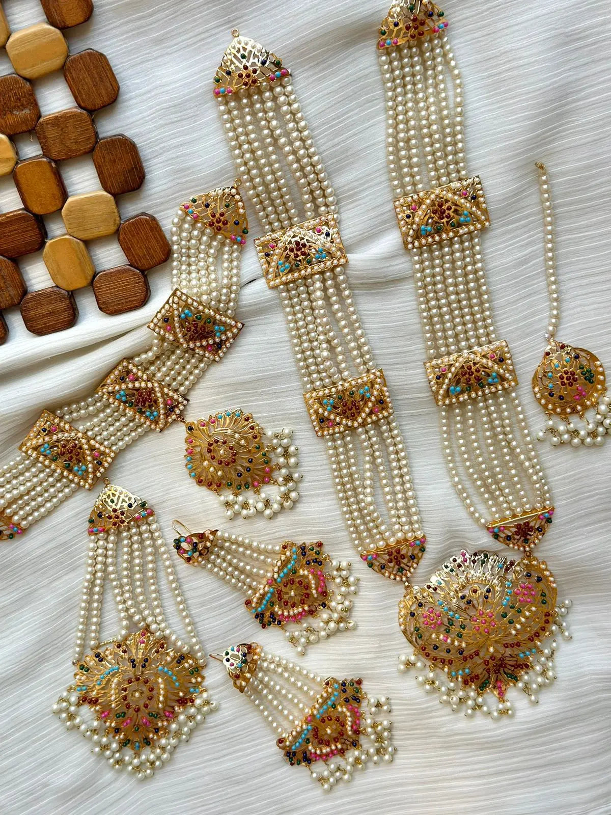 Light Weight Hyedrabadi Bridal set NJ -1655